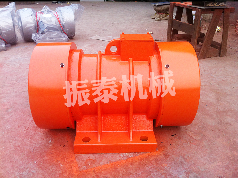 黑龍江型號YZU-8-2振動電機(jī)10臺驗(yàn)收合格已發(fā)貨，請趙經(jīng)理注意查收！