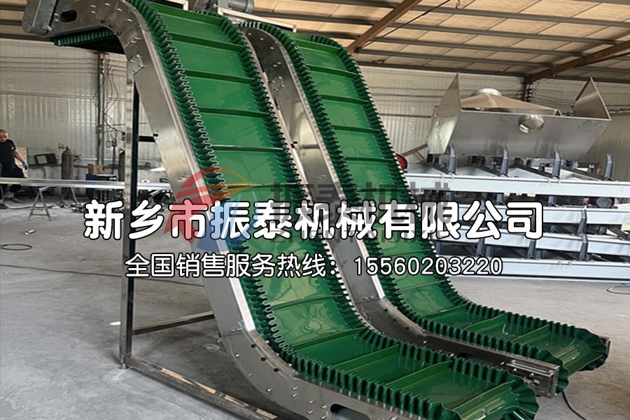 裙邊皮帶輸送機(jī)跑偏的原因和解決方法