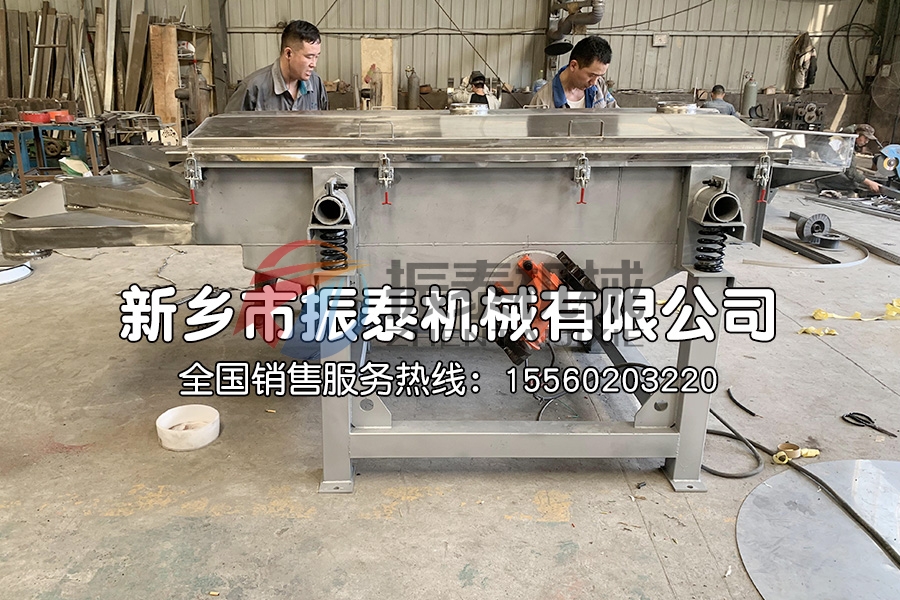直線篩物料跑偏